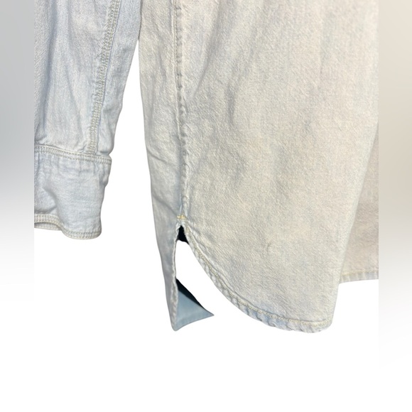 Madewell Blue Light Wash Coastal Grunge Chambray Denim Button Down Shirt Size XS - Picture 7 of 10